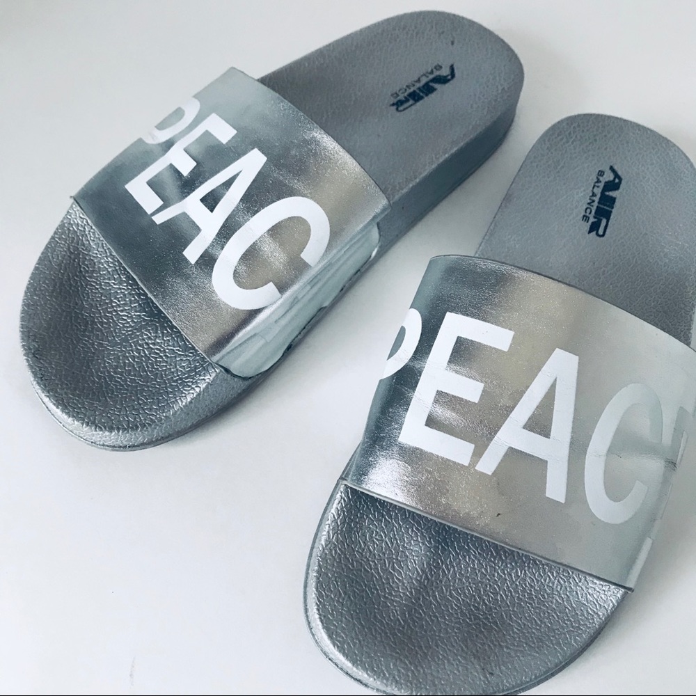 AIR BALANCE SLIDE FLATS SANDALS, SILVER (7)